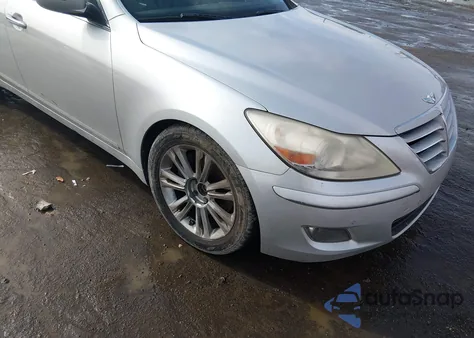 2009 Hyundai Genesis 4.6 z USA, uszkodzony, nr VIN KMHGC46FX9U058448